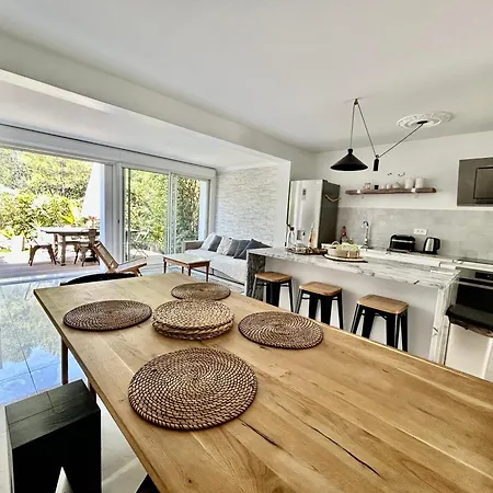 Vakantiehuis Les Restanques Maison 26 Pinede 3 *